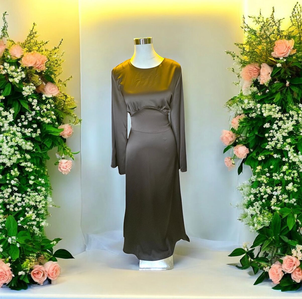 Liyana Minimalist Dress, A sleek, body-contouring dress designed to flatter every curve. Crafted with a smooth, elegant finish, this piece features a corset-style lace-up detail at the back, allowing adjustable shaping for a snatched waist and perfect fit. Long sleeves and a graceful silhouette make it effortlessly refined—where structure meets femininity