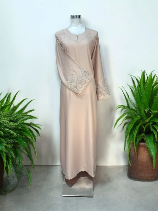 Nisa - Abaya